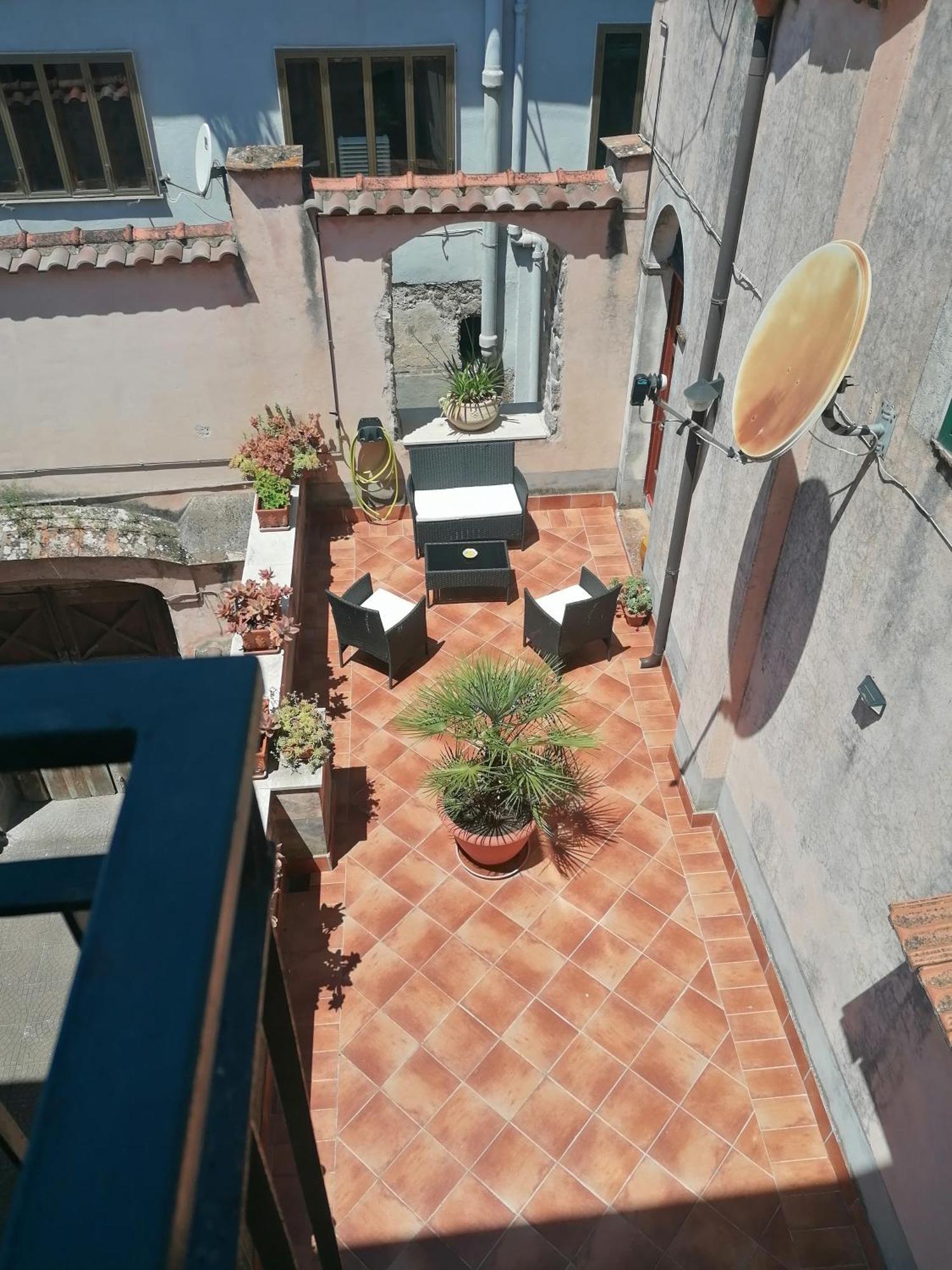 Bed and Breakfast La Casa Di Astrea Caiazzo Exterior foto